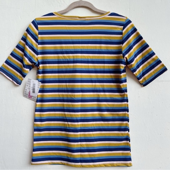 LuLaRoe Striped Gigi Short Sleeve Top Size Medium NWT - Picture 4 of 9